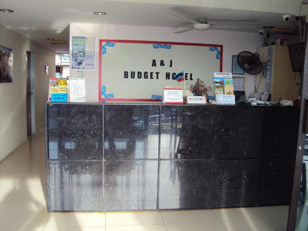 A&J Budget Hotel Kota Kinabalu Ngoại thất bức ảnh