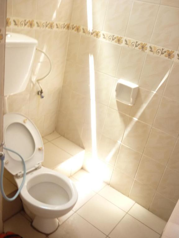 A&J Budget Hotel Kota Kinabalu Ngoại thất bức ảnh