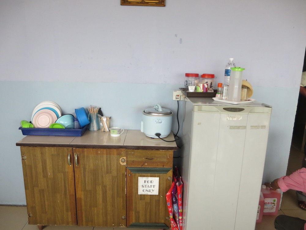 A&J Budget Hotel Kota Kinabalu Ngoại thất bức ảnh