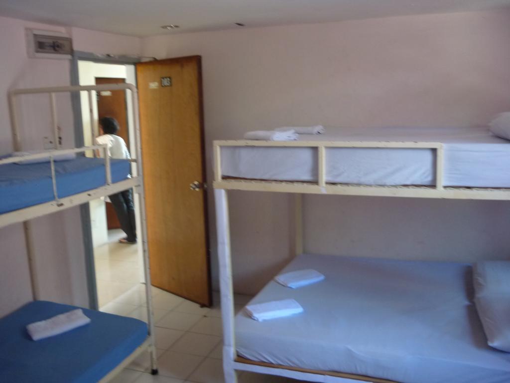 A&J Budget Hotel Kota Kinabalu Ngoại thất bức ảnh